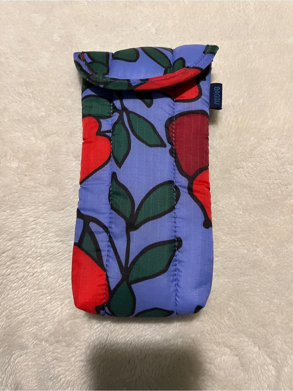 Baggu Puffy Glasses Sleeve in Apple Tree EUC